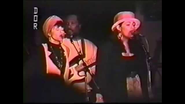 Pupa Curly "Dem Say Dem Free Mandela" Live at The Music Machine